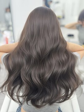 アマトウキョウスマートサロン(AMA TOKYO×Smart Salon) シアーグレージュ　ブリーチなし　レイヤーカット　海外風