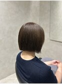 切りっぱなしボブ×アッシュベージュ
