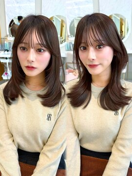 アフロートリノ(AFLOAT Leino) 巻きも可愛い結べるミディアムレイヤー　上品なくびれヘア