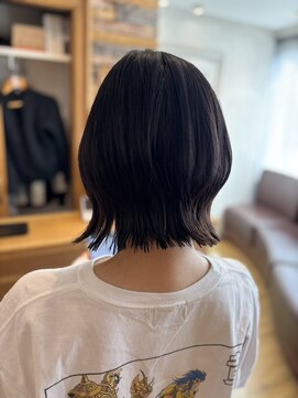 アロマ ヘアー ルーム 新宿店(AROMA hair room) 人気の外ハネショートボブ!黒髪/重め/ショートカット/うるツヤ