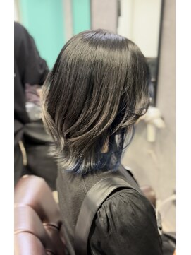 グラッジ 池袋(GLADGE) インナーカラー×ネイビーブルー