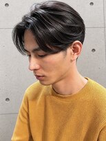 ドアベルヘアリビング(Door Bell hair Living) メンズカット×ワンカールパーマ×センターパート