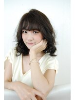 ディンプル(DIMPLE)&nbsp;心地よい大きめパーマで大人の透明感を