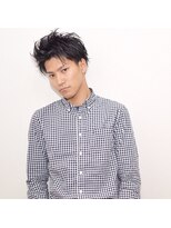 サロンドカーロ(SALON’ DE CARO) アップバンクとリバースのソフトモヒカン