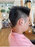 バーバー系の刈上げメンズヘア