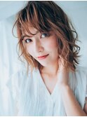 ふわふわミディアムボブ