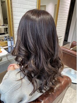 レナトゥス ヘアー オブ ネイル(Renatus Hair of Nail)の写真/一流メーカーの中から厳選した薬剤を使用◎ヘアケアサロンならではの仕上りの違いを体感して！！