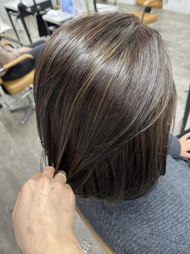 プライズ アイリス 池袋東口店(prize Iris) 白髪ぼかしハイライト20代30代40代￥15400