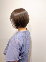 ゼンドットカラスマ(Zen.karasuma) 透明感カラーのショートヘア