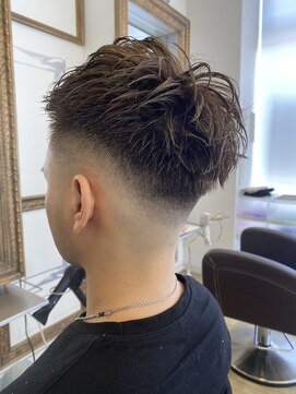 コワファースト 大分(COIFF1RST) フェードカット