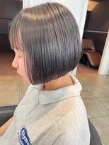 ビビグランジュテ(BiBi)&nbsp;高知 南国市 BiBi glandjete　アッシュグレージュ シルバー ボブ