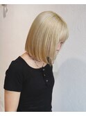 抜きっぱなしブロンド パッツンボブ