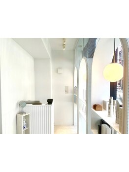 <蕨駅西口２分>生涯通えるサロンを目指し専属Stylist,くつろぎ空間の個室サロンお客様の希望を叶えます