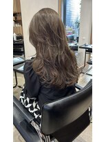 ヘアデザイン ソラ(Sola)&nbsp;透明感オリーブグレージュ大人可愛いゆるふわウェーブロング