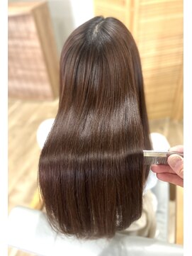 ミニマル(MINIMAL) 極上ツヤ髪ストレート＋美髪トリートメント＋カット