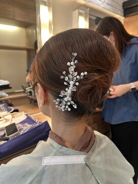 チルコ(chillco) 夜会巻き