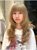 ブリーチ2回でできるナチュラルベージュロングレイヤー