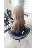 ミルクティーベージュ