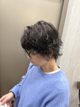 【柔らかい印象に】ゆるめスパイラルパーマ