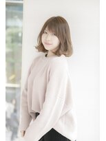 ルルディ バイ アフロディーテ銀座(luludi by APHRODITE)&nbsp;ミディアム/デザインカラー/シルキーベージュ/斜めバング/銀座