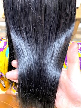 ラヴィエール(LAVIERE by R-EVOLUT) 髪質改善×ダイヤモンドカラー　ブルーブラック　店長　柿本