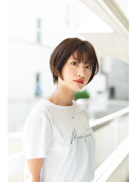 パースィート 目黒(pursuit) 小顔　オリーブカラー　ハイライト　セミウェット