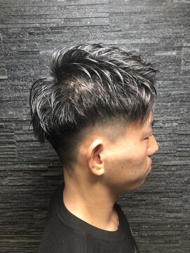 ヒロギンザ 青山店(HIRO GINZA) ツーブロックフェードアップバングスタイル