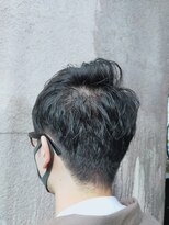 ビグディーサロン(BIGOUDI salon mukonosou)&nbsp;メガネがアクセに引き立つカット