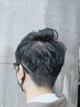 ビグディーサロン(BIGOUDI salon mukonosou) メガネがアクセに引き立つカット