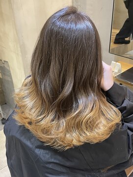 ジーナ 渋谷駅前(Zina) 【zina渋谷】グラデーションカラー　ハニーブロンド