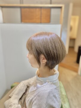 ミオ(mio) ブリーチ無し×ミルクティーベージュ
