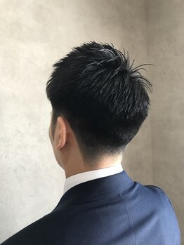 【平日は21時までOK/P有】好印象×清潔感あるメンズヘアをご提供◎いつ見ても崩れない、デキる男性に。