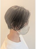 クビレ前下がりショート