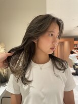 オリーブグレージュハイライト外国人風