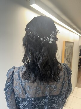 インビテーション(invitation) お呼ばれハーフアップアレンジ