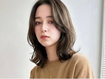 ケーツー エム 京都ラクエ(k-two emu)の写真/透明感のある白髪染めで上品な大人女性を演出[レイヤーカット/顔周り/前髪カット/髪質改善トリートメント]