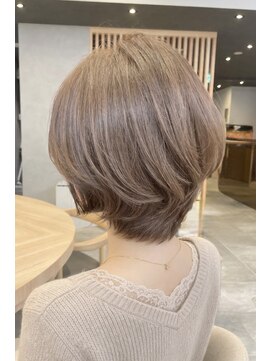 リファインド(REFINED) ひし形レイヤーショート／モカベージュ　村田