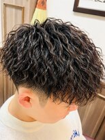 ミリオンバックス 上野(Million Bucks)&nbsp;MEN'S HAIR/リバースセンターパート/ニュアンスパーマ/ツイスパ