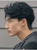 スパイラルパーマセンターパートウルフカットルーズパーマッシュ