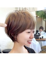 ビュートヨナカ(VIEW TOYONAKA)&nbsp;《30代40代50代/小顔ショート/コンパクト/オリーブベージュ》