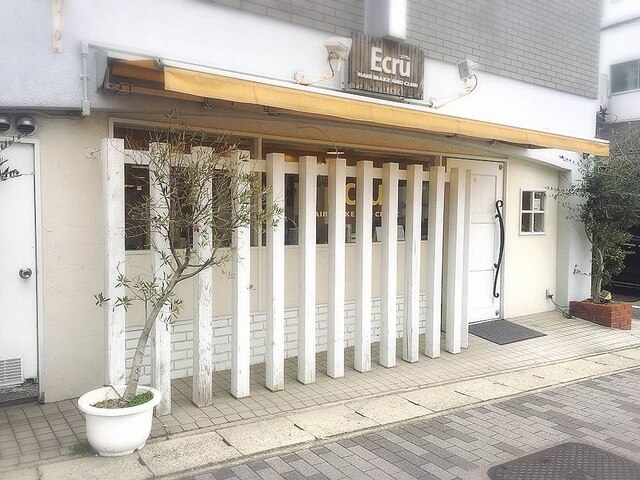 ヘアーメイクアンドクリニック エクリュ(HAIR MAKE AND CLINIC Ecru)