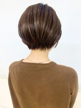 クオリス 上板橋店(QUALIS) ショートボブ/耳掛けショート/アッシュベージュ/20代/グラボブ