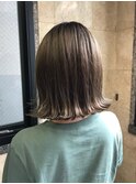 オリーブベージュ　ヘアカラー　【池袋】