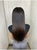 スパイラルパーマとブリーチをしている方を縮毛矯正で艶髪