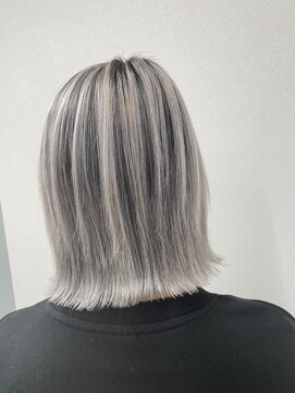 アネラ(Anela) シルバーバレイヤージュ【平本】