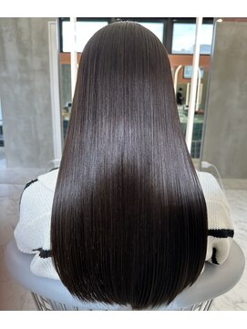 ロンドルーチェ 心斎橋(Lond luce) ダークアッシュ/ミディアムレイヤーカット［髪質改善/縮毛矯正］