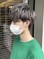 フレーム 博多店(FRAME)&nbsp;ワンブリーチシルバーソフトウルフカット【福岡/博多】