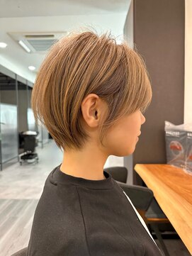 ビューエヒメ(VIEW EHIME) 小顔カットショートボブ大人可愛いアッシュオリーブ20代30代40代