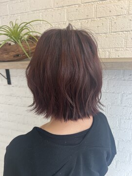 トーン 上大岡(tone.) 秋冬カラーで艶やかに