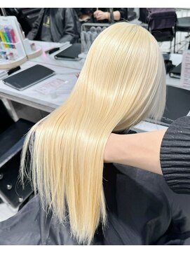 メゾン 原宿(MAISON) ホワイトブロンド